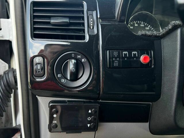 Белый Мерседес Sprinter, объемом двигателя 2.2 л и пробегом 929 тыс. км за 13500 $, фото 10 на Automoto.ua