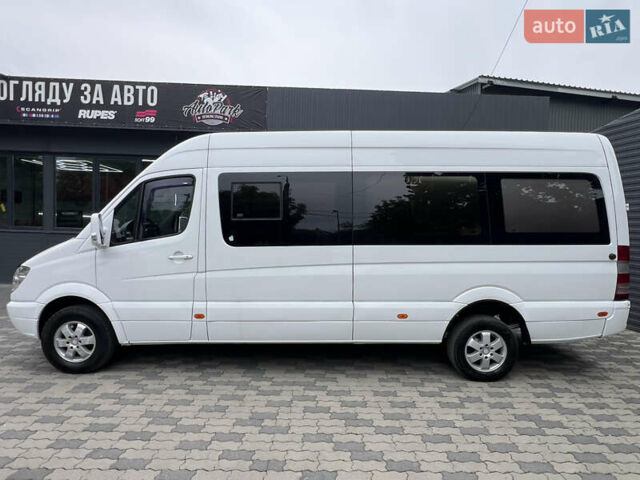 Белый Мерседес Sprinter, объемом двигателя 2.99 л и пробегом 490 тыс. км за 19500 $, фото 10 на Automoto.ua