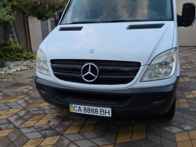 Белый Мерседес Sprinter, объемом двигателя 2.1 л и пробегом 354 тыс. км за 11500 $, фото 8 на Automoto.ua