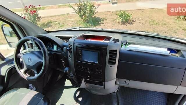 Белый Мерседес Sprinter, объемом двигателя 2.14 л и пробегом 342 тыс. км за 8999 $, фото 15 на Automoto.ua