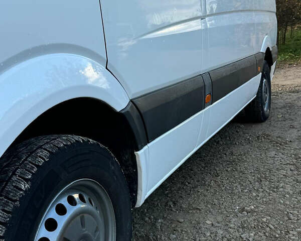 Белый Мерседес Sprinter, объемом двигателя 0 л и пробегом 390 тыс. км за 16700 $, фото 30 на Automoto.ua