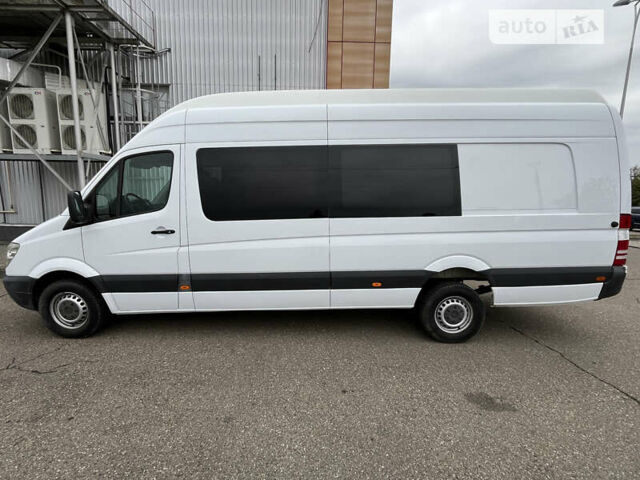 Белый Мерседес Sprinter, объемом двигателя 0 л и пробегом 330 тыс. км за 20500 $, фото 1 на Automoto.ua