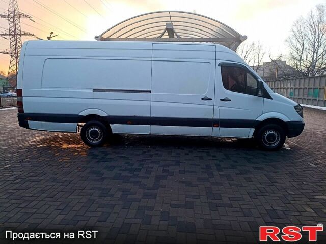 Білий Мерседес Sprinter, об'ємом двигуна 2.1 л та пробігом 370 тис. км за 15000 $, фото 5 на Automoto.ua