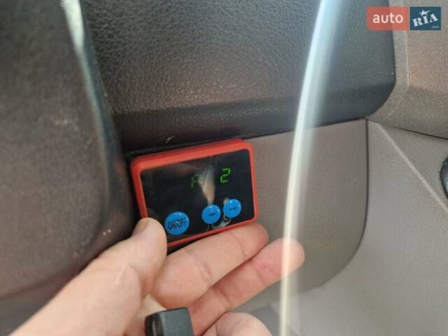 Белый Мерседес Sprinter, объемом двигателя 2.9 л и пробегом 465 тыс. км за 15999 $, фото 5 на Automoto.ua