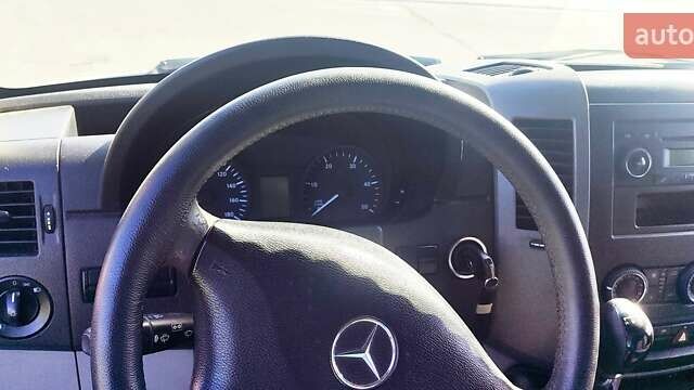Белый Мерседес Sprinter, объемом двигателя 2.1 л и пробегом 262 тыс. км за 17200 $, фото 13 на Automoto.ua