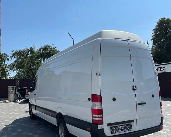 Білий Мерседес Sprinter, об'ємом двигуна 3 л та пробігом 232 тис. км за 17718 $, фото 4 на Automoto.ua