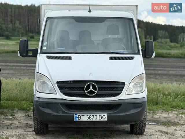 Білий Мерседес Sprinter, об'ємом двигуна 2.1 л та пробігом 500 тис. км за 11753 $, фото 1 на Automoto.ua