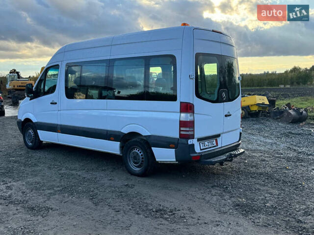 Белый Мерседес Sprinter, объемом двигателя 0 л и пробегом 390 тыс. км за 16700 $, фото 6 на Automoto.ua