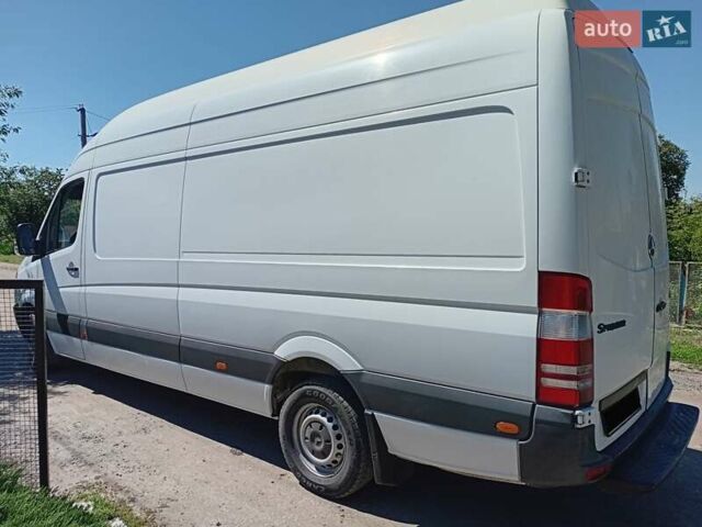 Белый Мерседес Sprinter, объемом двигателя 2.3 л и пробегом 340 тыс. км за 13800 $, фото 2 на Automoto.ua