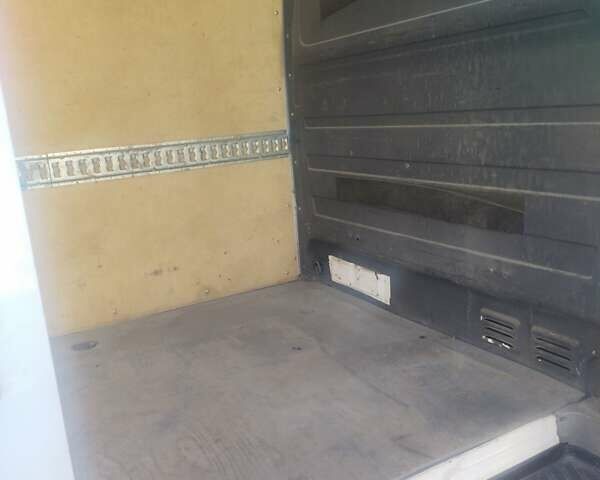 Белый Мерседес Sprinter, объемом двигателя 2.1 л и пробегом 271 тыс. км за 11000 $, фото 11 на Automoto.ua