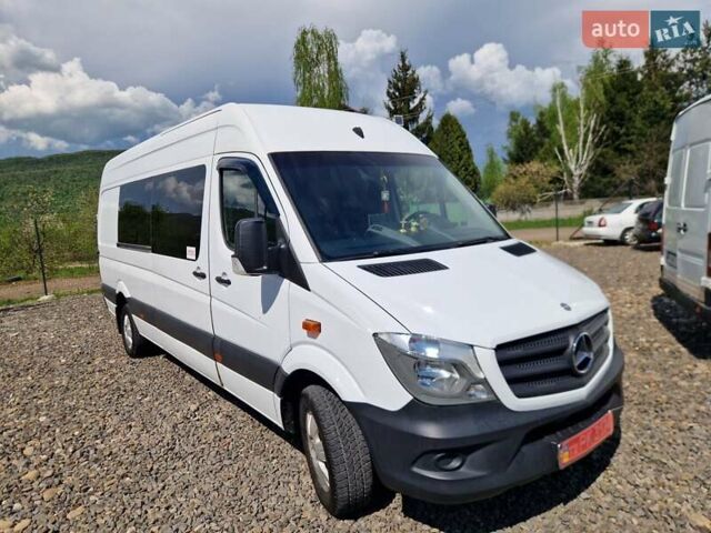 Белый Мерседес Sprinter, объемом двигателя 2.9 л и пробегом 465 тыс. км за 15999 $, фото 2 на Automoto.ua