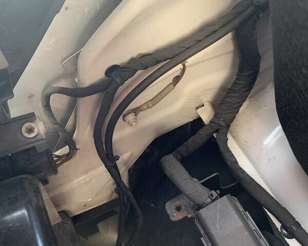 Белый Мерседес Sprinter, объемом двигателя 2.14 л и пробегом 383 тыс. км за 15400 $, фото 45 на Automoto.ua