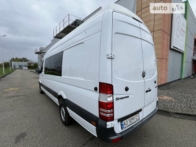 Белый Мерседес Sprinter, объемом двигателя 0 л и пробегом 330 тыс. км за 20500 $, фото 7 на Automoto.ua