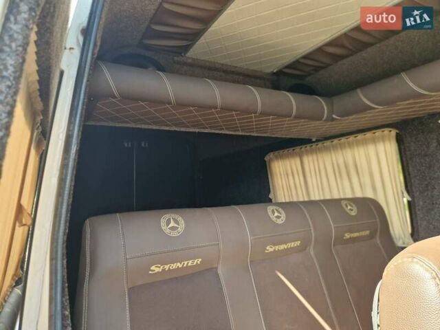 Белый Мерседес Sprinter, объемом двигателя 2.9 л и пробегом 465 тыс. км за 15999 $, фото 14 на Automoto.ua