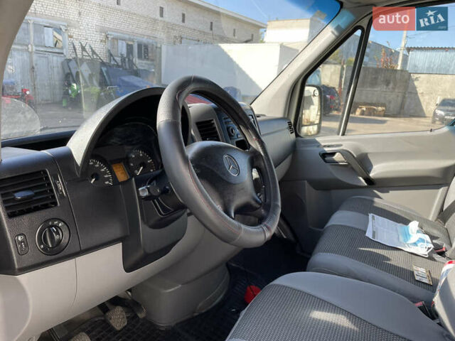 Білий Мерседес Sprinter, об'ємом двигуна 2.2 л та пробігом 450 тис. км за 17800 $, фото 20 на Automoto.ua