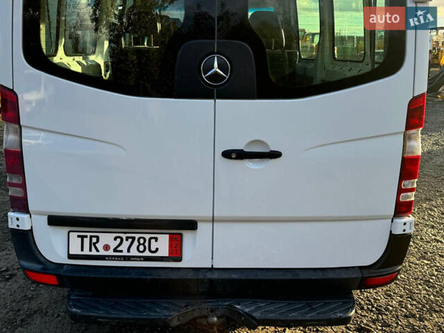 Белый Мерседес Sprinter, объемом двигателя 0 л и пробегом 390 тыс. км за 16700 $, фото 11 на Automoto.ua