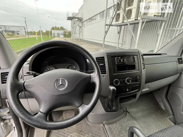 Белый Мерседес Sprinter, объемом двигателя 0 л и пробегом 330 тыс. км за 20500 $, фото 10 на Automoto.ua