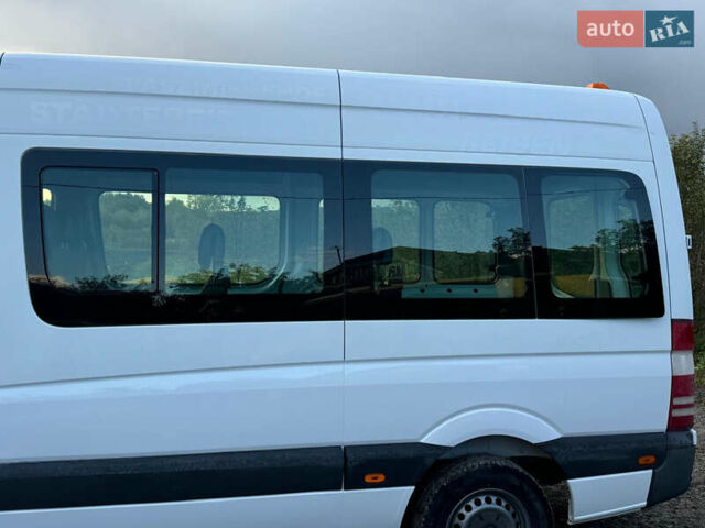 Белый Мерседес Sprinter, объемом двигателя 0 л и пробегом 390 тыс. км за 16700 $, фото 44 на Automoto.ua