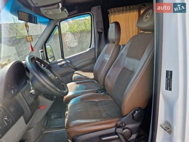 Белый Мерседес Sprinter, объемом двигателя 2.9 л и пробегом 465 тыс. км за 15999 $, фото 10 на Automoto.ua