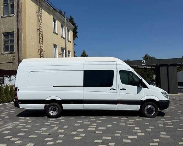 Белый Мерседес Sprinter, объемом двигателя 3 л и пробегом 232 тыс. км за 17411 $, фото 6 на Automoto.ua