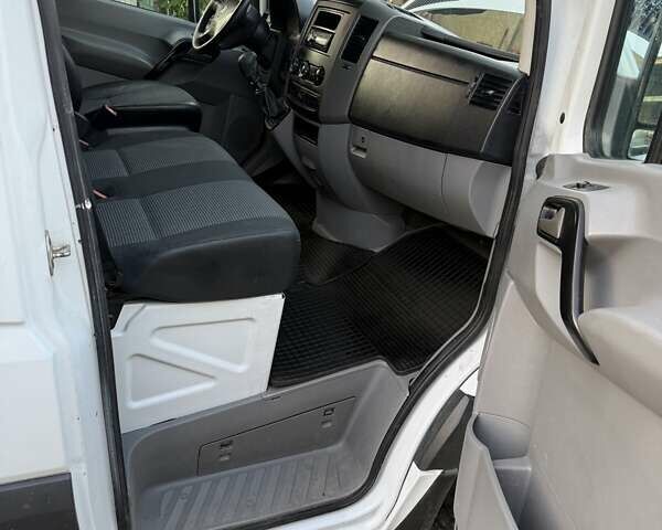 Белый Мерседес Sprinter, объемом двигателя 2.14 л и пробегом 678 тыс. км за 17000 $, фото 12 на Automoto.ua