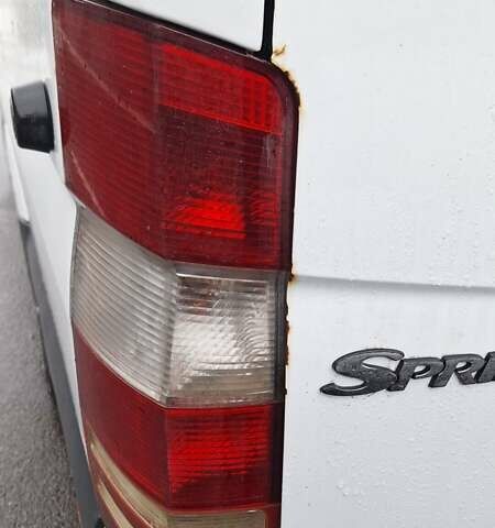 Белый Мерседес Sprinter, объемом двигателя 3.2 л и пробегом 288 тыс. км за 13600 $, фото 15 на Automoto.ua