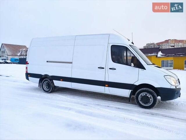 Белый Мерседес Sprinter, объемом двигателя 0 л и пробегом 186 тыс. км за 27300 $, фото 2 на Automoto.ua