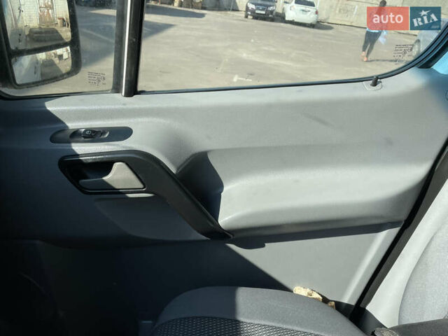 Білий Мерседес Sprinter, об'ємом двигуна 2.2 л та пробігом 450 тис. км за 17800 $, фото 17 на Automoto.ua