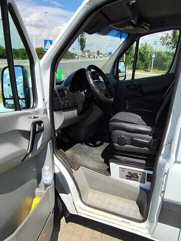Белый Мерседес Sprinter, объемом двигателя 2.14 л и пробегом 342 тыс. км за 8999 $, фото 27 на Automoto.ua
