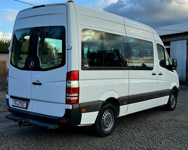 Белый Мерседес Sprinter, объемом двигателя 0 л и пробегом 390 тыс. км за 16700 $, фото 12 на Automoto.ua