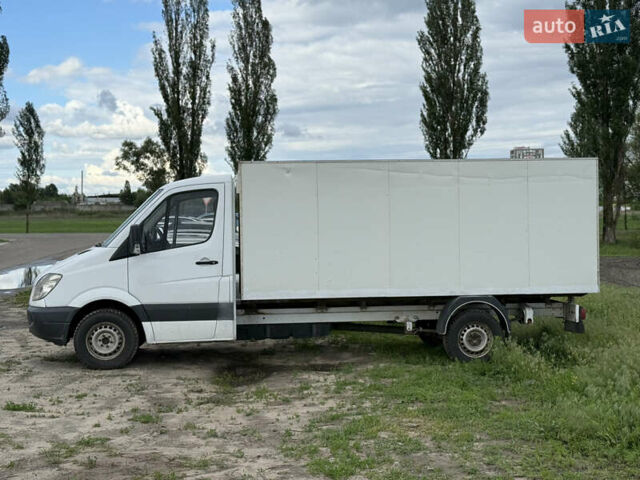 Білий Мерседес Sprinter, об'ємом двигуна 2.1 л та пробігом 500 тис. км за 11753 $, фото 3 на Automoto.ua