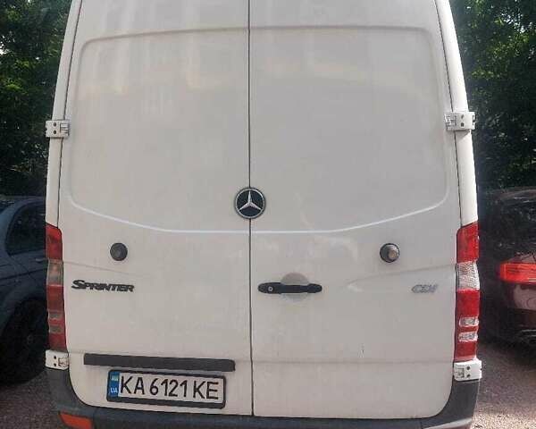 Белый Мерседес Sprinter, объемом двигателя 2.1 л и пробегом 311 тыс. км за 14000 $, фото 6 на Automoto.ua