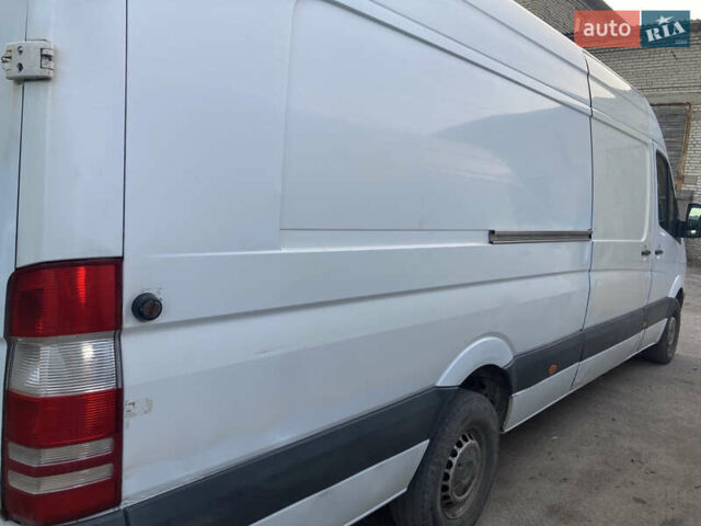 Белый Мерседес Sprinter, объемом двигателя 2.14 л и пробегом 498 тыс. км за 10800 $, фото 6 на Automoto.ua