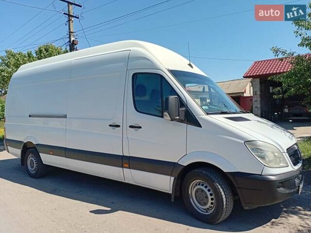 Белый Мерседес Sprinter, объемом двигателя 2.3 л и пробегом 340 тыс. км за 13800 $, фото 5 на Automoto.ua