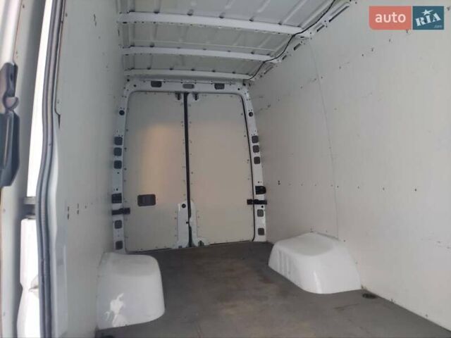 Белый Мерседес Sprinter, объемом двигателя 0 л и пробегом 186 тыс. км за 27300 $, фото 24 на Automoto.ua