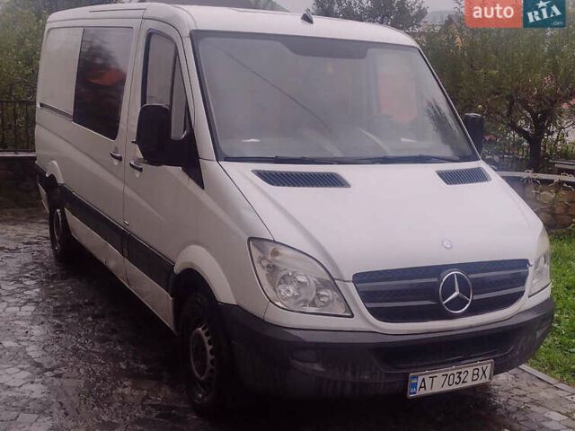 Белый Мерседес Sprinter, объемом двигателя 1.8 л и пробегом 249 тыс. км за 14000 $, фото 1 на Automoto.ua