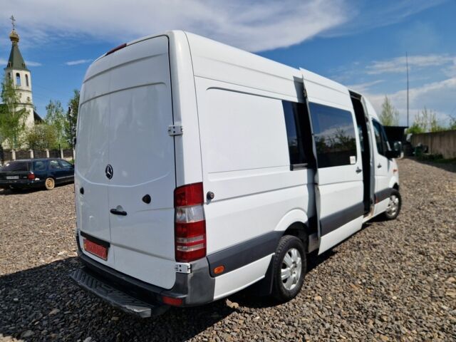 Белый Мерседес Sprinter, объемом двигателя 0 л и пробегом 450 тыс. км за 15999 $, фото 6 на Automoto.ua