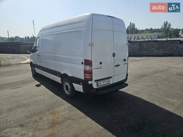 Белый Мерседес Sprinter, объемом двигателя 2.14 л и пробегом 430 тыс. км за 10400 $, фото 5 на Automoto.ua