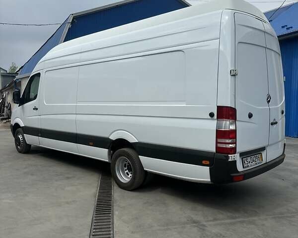 Белый Мерседес Sprinter, объемом двигателя 3 л и пробегом 245 тыс. км за 23500 $, фото 6 на Automoto.ua