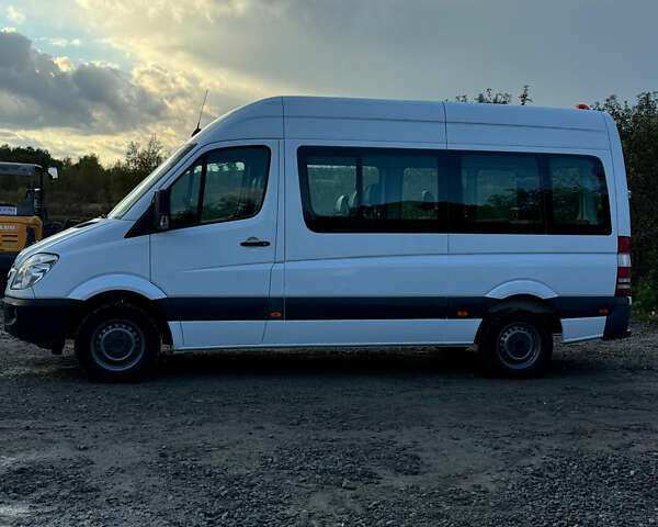 Белый Мерседес Sprinter, объемом двигателя 0 л и пробегом 390 тыс. км за 16700 $, фото 28 на Automoto.ua