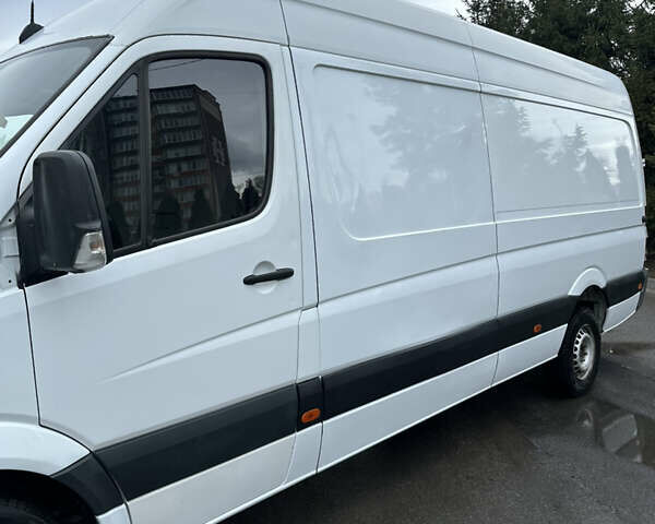 Білий Мерседес Sprinter, об'ємом двигуна 2.2 л та пробігом 382 тис. км за 7900 $, фото 2 на Automoto.ua