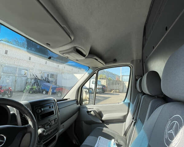 Білий Мерседес Sprinter, об'ємом двигуна 2.2 л та пробігом 450 тис. км за 17800 $, фото 30 на Automoto.ua