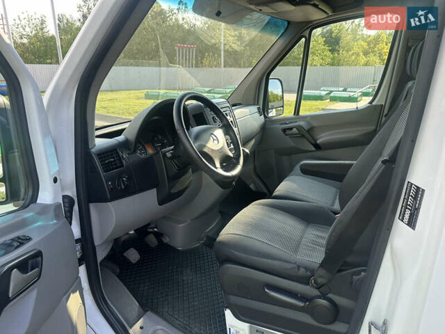 Білий Мерседес Sprinter, об'ємом двигуна 2.2 л та пробігом 317 тис. км за 18700 $, фото 10 на Automoto.ua
