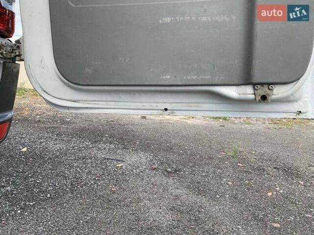 Белый Мерседес Sprinter, объемом двигателя 2.14 л и пробегом 383 тыс. км за 15400 $, фото 67 на Automoto.ua