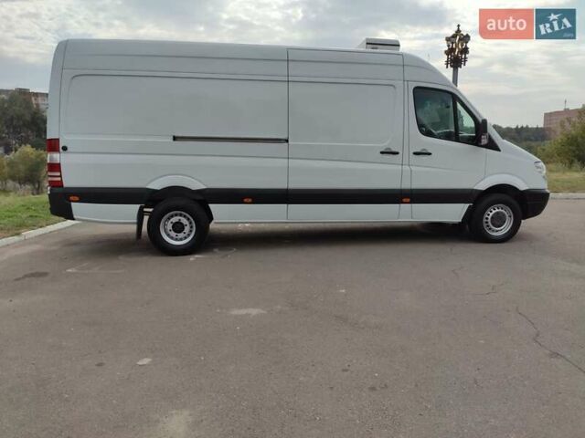 Белый Мерседес Sprinter, объемом двигателя 0 л и пробегом 281 тыс. км за 29000 $, фото 5 на Automoto.ua