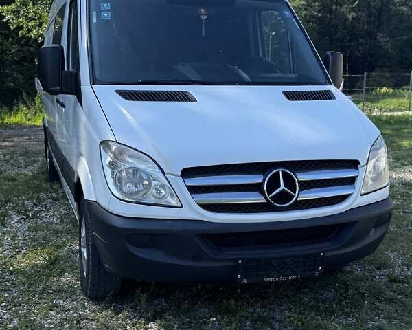 Мерседес Sprinter 2011 в Ивано-Франковске на Automoto.ua Белый Мерседес Sprinter, объемом двигателя 0 л и пробегом 570 тыс. км за 15500 $, фото 11 на Automoto.ua