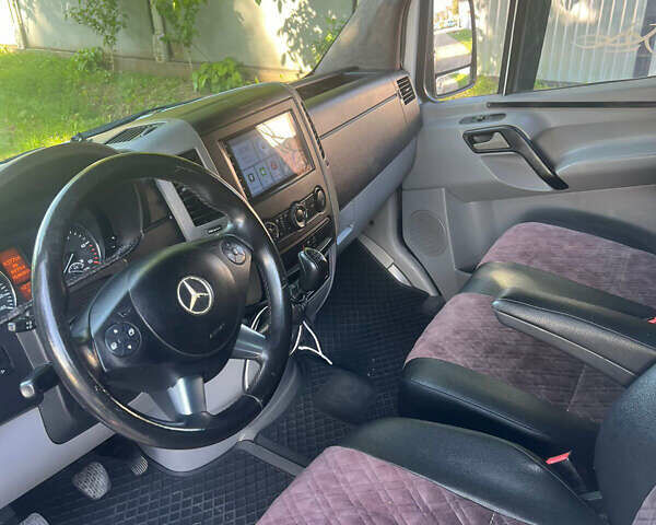 Белый Мерседес Sprinter, объемом двигателя 2.99 л и пробегом 580 тыс. км за 22800 $, фото 8 на Automoto.ua