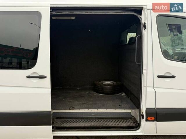 Белый Мерседес Sprinter, объемом двигателя 2.14 л и пробегом 271 тыс. км за 16500 $, фото 16 на Automoto.ua