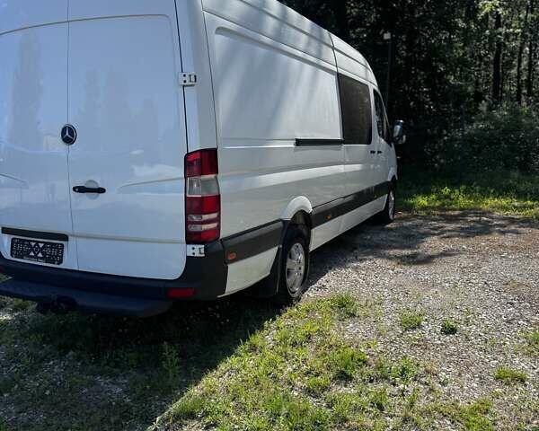 Мерседес Sprinter 2011 в Ивано-Франковске на Automoto.ua Белый Мерседес Sprinter, объемом двигателя 0 л и пробегом 570 тыс. км за 15500 $, фото 2 на Automoto.ua
