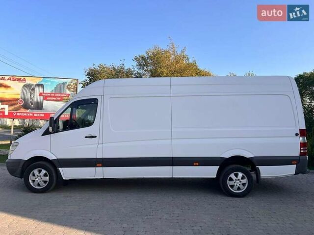 Белый Мерседес Sprinter, объемом двигателя 2.99 л и пробегом 570 тыс. км за 15700 $, фото 7 на Automoto.ua